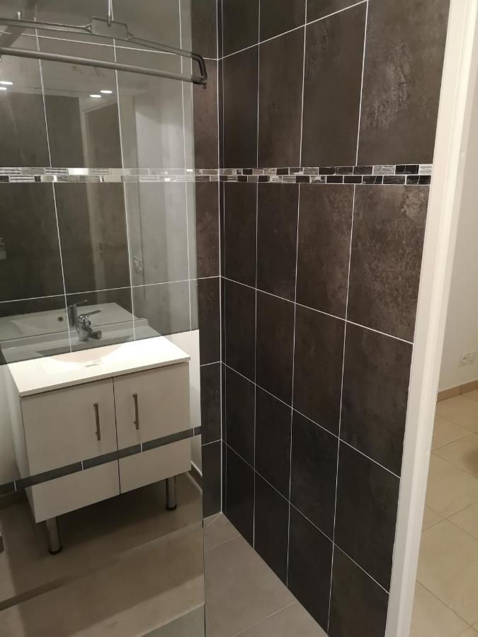 Bienvenus Chez Eric A Montevrain Apartment ภายนอก รูปภาพ