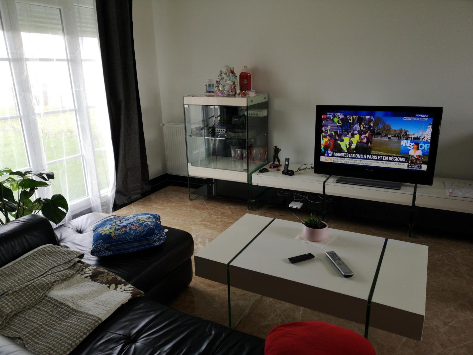 Bienvenus Chez Eric A Montevrain Apartment ภายนอก รูปภาพ
